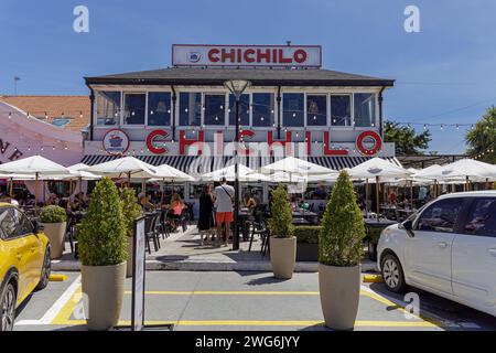 Mar del Plata, Argentine - 15 janvier 2024 : façade du restaurant Chichilo dans le port de Mar del Plata. Banque D'Images