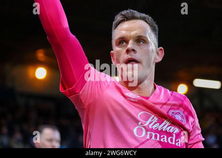 Dens Park. Dundee, Royaume-Uni. 3 février 2024. Cinch Scottish Premiership Dundee contre Heart of Midlothian, Lawrence Shankland célèbre son deuxième but et son troisième but qui a remporté le match 3-2 (crédit photo : Alamy Live News/David Mollison) crédit : David Mollison/Alamy Live News Banque D'Images