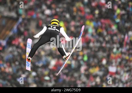 Willingen, Allemagne. 03 février 2024. Ski nordique, saut à ski : coupe du monde, grande colline, hommes. Niko Kytosaho de Finlande saute. Crédit : Swen Pförtner/dpa/Alamy Live News Banque D'Images