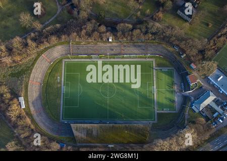 Luftbild, Westfaliastadion, Stadion am Schloss Strünkede des SC 04 Westfalia Herne, Baukau, Herne, Ruhrgebiet, Rhénanie-du-Nord-Westphalie, Deutschland ACHTUNGxMINDESTHONORARx60xEURO *** vue aérienne, Westfaliastadion, stade de Strünkede Castle of SC 04 Westfalia Herne, Baukau, Herne, région de la Ruhr, Rhénanie du Nord-Westphalie, Allemagne ATTENTIONxMINDESTHONORARx60xEURO Banque D'Images