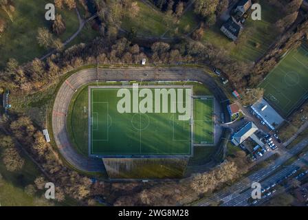 Luftbild, Westfaliastadion, Stadion am Schloss Strünkede des SC 04 Westfalia Herne, Baukau, Herne, Ruhrgebiet, Rhénanie-du-Nord-Westphalie, Deutschland ACHTUNGxMINDESTHONORARx60xEURO *** vue aérienne, Westfaliastadion, stade de Strünkede Castle of SC 04 Westfalia Herne, Baukau, Herne, région de la Ruhr, Rhénanie du Nord-Westphalie, Allemagne ATTENTIONxMINDESTHONORARx60xEURO Banque D'Images