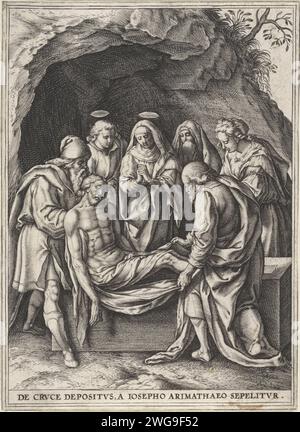 Tombe du Christ, anonyme, d'après Maerten de vos, 1560 - 1600 imprimer le corps est soulevé par Joseph d'Arimatée et Nikodemus dans le sarcophage. Johannes et Maria regardent. À droite, deux autres femmes saintes, dont Marie Magdalena. Derrière eux la grotte. Sous une explication d'une ligne en latin. Imprimeur : Low Countriesafter design par : Anvers gravure sur papier entombment du Christ (éventuellement par des anges) Banque D'Images