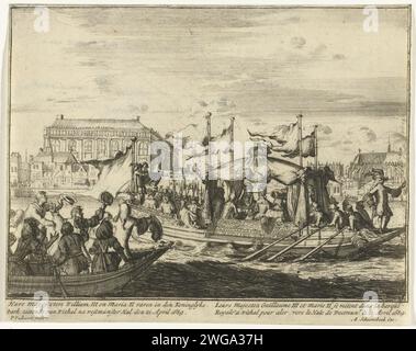 Guillaume III et Maria II naviguent dans le Royal Galei de Whitehall à l'abbaye de Westminster, 1689, 1689 estampe Guillaume III et Maria II Stuart naviguent dans le Royal Galei de Whitehall à l'abbaye de Westminster pour leur couronnement, le 21 avril 1689. Plaque M dans la série 'Engelants Schouwtoneell' sur la glorieuse Révolution 1688-1689 (deuxième partie). Avec légendes en néerlandais et en français. Guerre de gravure sur papier d'Amsterdam ; affaires militaires (+ navires avirés, par exemple : galère). Avant le couronnement Londres Banque D'Images