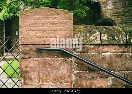 Entrée du cimetière de guerre allemand de Recogne près de Bastogne dans les Ardennes, Belgique. Bataille des Ardennes - seconde Guerre mondiale Banque D'Images