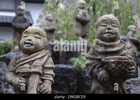 Jizo des 16 Arhats dans le temple Rokkaku-do, Kyoto, Japon Banque D'Images