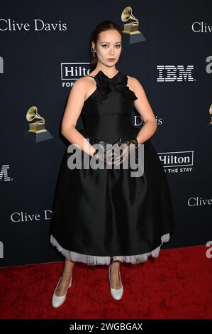 Beverly Hills, États-Unis. 03 février 2024. Laufey arrive au Pre-GRAMMY Gala & GRAMMY Salute to Industry Icons qui se tient à l'Hôtel Beverly Hilton le 3 février 2024 à Beverly Hills, CA. © Tammie Arroyo/AFF-USA.com crédit : AFF/Alamy Live News Banque D'Images