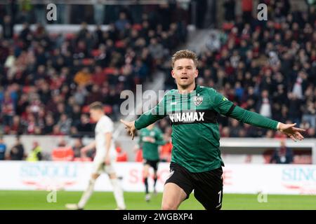 Freiburg, Deutschland. 03 février 2024. Tor zum 1:3 durch Maximilian Mittelstaedt (VfB Stuttgart, #07), Jubel, Torjubel, bejubelt sein Tor. SC Freiburg vs VfB Stuttgart, Fussball, Herren, 1. Bundesliga, 20. Spieltag, saison 23/24, GER, 03.02.2024, LES RÈGLEMENTS DFL/DFB INTERDISENT TOUTE UTILISATION DE PHOTOGRAPHIES COMME SÉQUENCES D'IMAGES ET/OU QUASI-VIDÉO, Foto : Eibner-Pressefoto/Wolfgang Frank crédit : dpa/Alamy Live News Banque D'Images