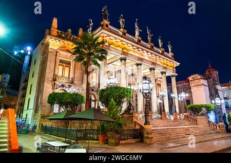 Teatro Juarez à Guanajuato la nuit. Patrimoine mondial de l'UNESCO au Mexique Banque D'Images