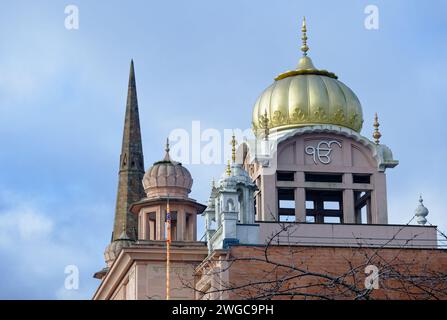 Détail du toit central Gurdwaras Singh Sabha dans la ville de Glasgow Banque D'Images