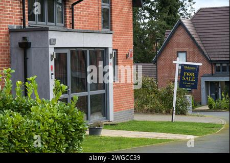 Northfield, Birmingham, 4 février 2024 - Maisons à louer et à vendre à Northfield, Birmingham, Angleterre alors que le marché du logement au Royaume-Uni continue de fluctuer. Crédit : Arrêter Press Media/Alamy Live News Banque D'Images