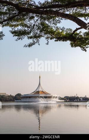 Suan Luang Rama IX, (Parc Rama IX), parc public dans le district de Prawet, Bangkok, Thaïlande Banque D'Images