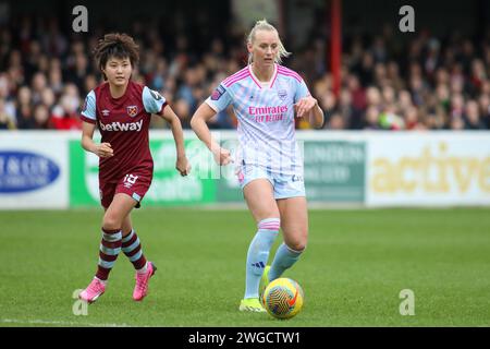 Londres, Royaume-Uni. 4 février 2024. Stina Blackstenius (Arsenal 25) en action lors du match de la Barclays FA Women's Super League entre West Ham United et Arsenal au Chigwell Construction Stadium à Londres, Royaume-Uni (Alexander Canillas/SPP) crédit : SPP Sport Press photo. /Alamy Live News Banque D'Images
