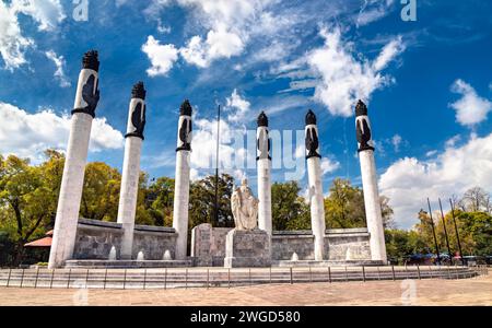 Altar a la Patria, Monumento a los Ninos Heroes - autel à la patrie, Monument aux Garçon Heroes dans le parc Chapultepec, Mexico Banque D'Images