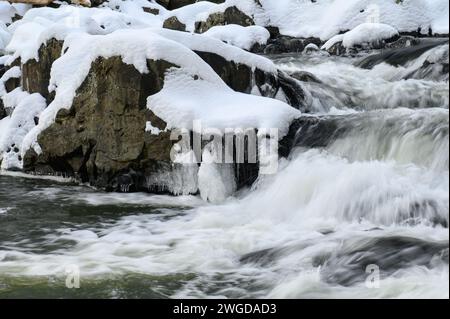 Une scène fluviale hivernale dans le Maryland, USA Banque D'Images