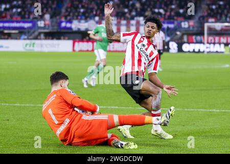 Rotterdam, pays-Bas. 03 février 2024. ROTTERDAM, 4-2-24, Stadium het Kasteel, Dutch eredivisie, Sparta Rotterdam - PEC Zwolle, le joueur de PEC Zwolle Jasper Schendelaar et le joueur de Sparta Charles Andreas Brym crédit : Pro Shots/Alamy Live News Banque D'Images