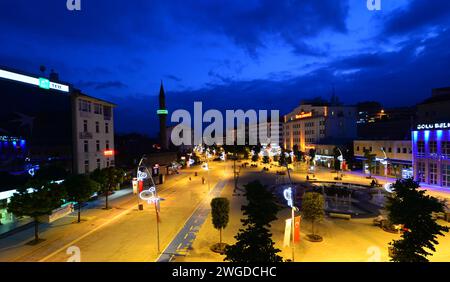 Une vue nocturne depuis Bolu, Turquie Banque D'Images