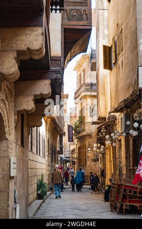 Rues étroites et ruelles historiques à Fatamin ou au Caire médiéval Banque D'Images