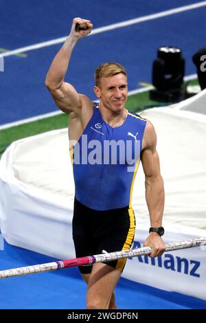 Leichtathletik, 4. ISTAF INDOOR Meeting Duesseldorf, 04. 02. 2024 im PSD - Banque - Dôme à Duesseldorf Stabhochsprung Piotr LISEK (POL) Foto : Norbert Schmidt, Düsseldorf Banque D'Images