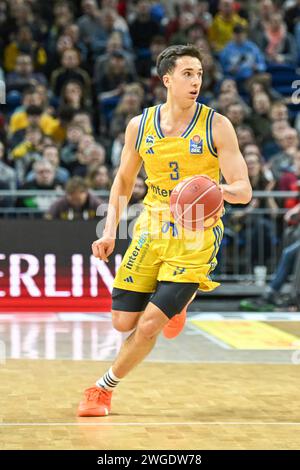 Berlin, Deutschland 04. Februar 2024 : 1. BBL - 2023/2024 - Alba Berlin vs. Ratiopharm Ulm im Bild : Matteo Spagnolo (Alba Berlin) Banque D'Images