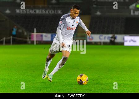 Swansea, Royaume-Uni. 03 février 2024. Ronald de Swansea City en action lors du match de championnat EFL Skybet, Swansea City contre Plymouth Argyle au Swansea.com Stadium de Swansea, pays de Galles, le samedi 3 février 2024. Cette image ne peut être utilisée qu'à des fins éditoriales. À usage éditorial uniquement, photo de crédit : Andrew Orchard photographie sportive/Alamy Live News Banque D'Images