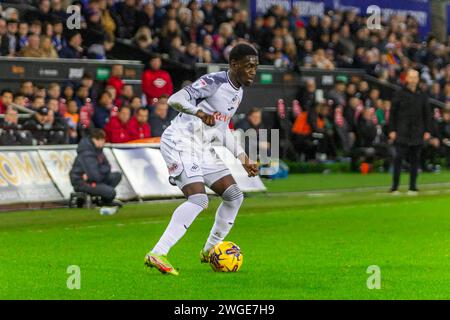 Swansea, Royaume-Uni. 03 février 2024. Charles Sagoe Jr de Swansea City lors du match de championnat EFL Skybet, Swansea City contre Plymouth Argyle au Swansea.com Stadium de Swansea, pays de Galles, le samedi 3 février 2024. Cette image ne peut être utilisée qu'à des fins éditoriales. À usage éditorial uniquement, photo de crédit : Andrew Orchard photographie sportive/Alamy Live News Banque D'Images