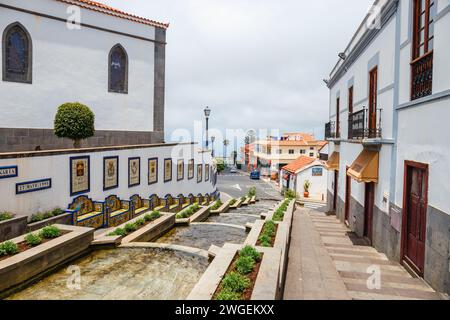 Firgas, Gran Canaria, Espagne, 19 juillet, 2022: Célèbre Paseo de Canarias rue sur Firgas, Gran Canaria, îles Canaries, Spainfamous Paseo de Canarias str Banque D'Images