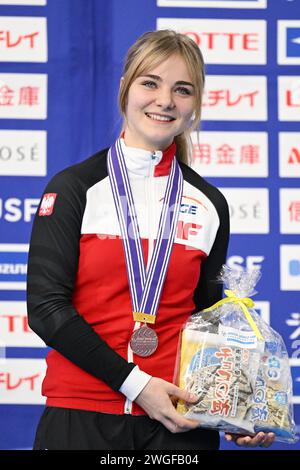 Aomori, Japon. Crédit : MATSUO. 4 février 2024. Hanna Mazur (POL) Patinage de vitesse : coupe du monde junior ISU de Patinage de vitesse 2023/24 cérémonie de remise des prix du 500m junior féminin à la YS Arena Hachinohe à Aomori, Japon. Crédit : MATSUO .K/AFLO SPORT/Alamy Live News Banque D'Images