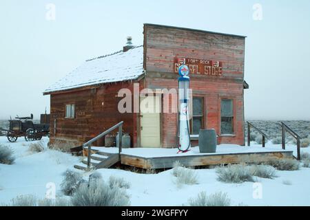 Fort Rock General Store, Fort Rock Homestead Village, vallée de l'arrière-pays National Noël Byway, Oregon Banque D'Images