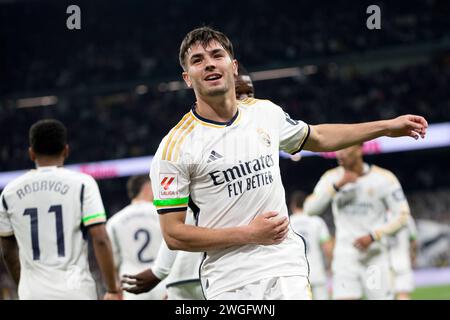 Madrid, Espagne. 04th Feb, 2024. Madrid Espagne ; 05.02.2024.- Real Madrid Player de Bellingham. Le Real Madrid tire 1-1 avec l'Atlético de Madrid lors du Derby de Madrid de la Ligue espagnole de football qui s'est tenu au Nouveau stade Santiago Bernabeu dans la capitale du Royaume d'Espagne. But du Real Madrid marqué par Brahim Diaz à la 20e minute but de l'Atlético de Madrid marqué par Marcos Llorente 20' 3. Crédit : Juan Carlos Rojas/dpa/Alamy Live News Banque D'Images