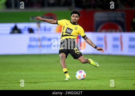 Heidenheim an Der Brenz, Allemagne. 02 février 2024. Fussball, Spieltag 20, Bundesliga, saison 2023/2024, 1.FC Heidenheim gegen Borussia Dortmund AM 02.02.2024 à Heidenheim. UBz : 22 Ian Maatsen, Borussia Dortmund. Crédit : dpa/Alamy Live News Banque D'Images