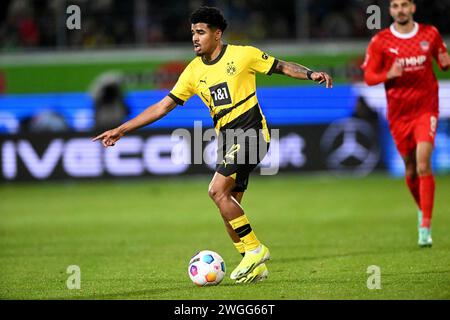 Heidenheim an Der Brenz, Allemagne. 02 février 2024. Fussball, Spieltag 20, Bundesliga, saison 2023/2024, 1.FC Heidenheim gegen Borussia Dortmund AM 02.02.2024 à Heidenheim. UBz : 22 Ian Maatsen, Borussia Dortmund. Crédit : dpa/Alamy Live News Banque D'Images