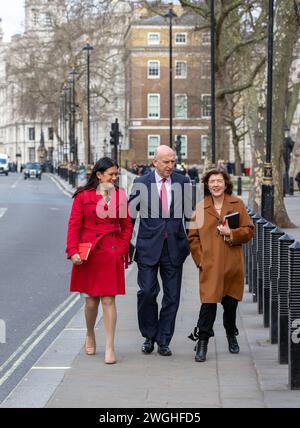 Londres, Royaume-Uni. 5 février 2024. john Healey Secrétaire d'État à la Défense, Lisa Nandy Ministre des affaires internationales, Sue Grey Chef de cabinet de Sir Keir Starmer crédit : Richard Lincoln/Alamy Live News Banque D'Images