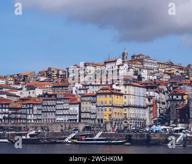 Vue panoramique de la ville de Porto au Portugal, le 16 avril 2018 Banque D'Images