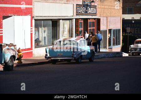 Lowell, Arizona, États-Unis d'Amérique 30 décembre 2023. Fondée en 1880, Lowell fait maintenant partie de Bisbee, Arizona. La plupart des maisons ont disparu à cause de la mine Lavender Open Pit Banque D'Images