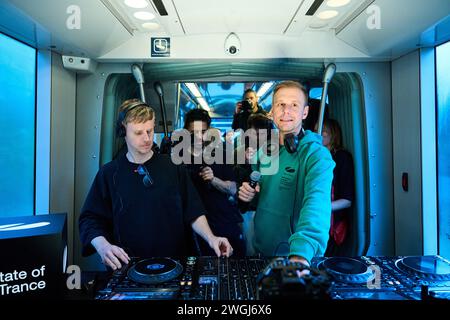 ROTTERDAM - DJ Armin van Buuren se produira lors du premier concert de tram A State of Trance. Ce fut le tout premier festival mobile, avec des performances d'artistes de la gamme A State of Trance. ANP PHIL NIJHUIS pays-bas Out - belgique Out Banque D'Images
