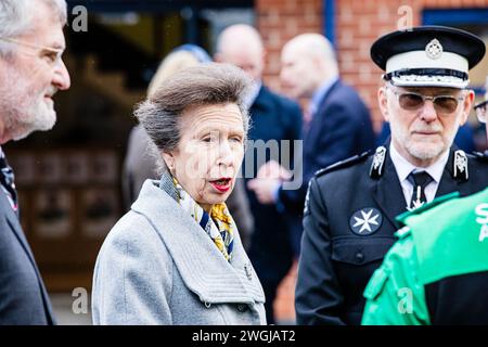 Devizes, Wiltshire 5 février 2024. La Princesse Royale, commandant en chef (Jeunesse), préparée John Ambulance, ouverture de la nouvelle unité d'intervention communautaire du Wiltshire à Devizes, Wiltshire 5 février 2024 crédit : John Rose Photography/Alamy Live News Banque D'Images