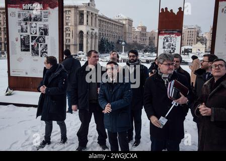 Kiev, Ukraine. 13 janvier 2024. © Adrien Vautier/le Pictorium/MAXPPP - Kiev 13/01/2024 Adrien Vautier/le Pictorium - 13/01/2024 - Ukraine/Kiev - le ministre des affaires étrangères Stéphane Sejourne sur la place Maidan. Kiev, le 13 janvier 2024. - Valeurs ACtuelles out, no jdd, jdd out, RUSSIA OUT, NO RUSSIA #norussia/13/01/2024 - Ukraine/Kiev - le ministre des Affaires étrangères Stéphane Sejourne sur la place Maidan. Kiev, le 13 janvier 2024. Crédit : MAXPPP/Alamy Live News Banque D'Images