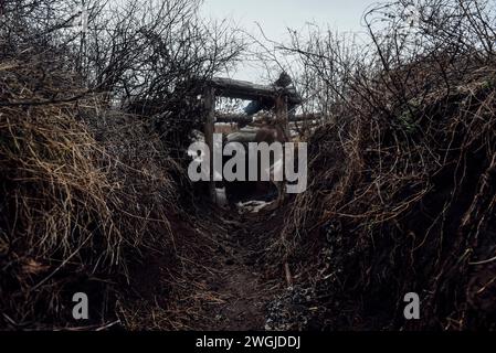 Ukraine. 29 novembre 2023. Adrien Vautier/le Pictorium - sur le front en Ukraine pendant la guerre - 29/11/2023 - Ukraine - tranchée ukrainienne sur le front Niou-Iork. Oblast de Donetsk, 29 novembre 2023. Crédit : LE PICTORIUM/Alamy Live News Banque D'Images