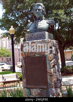 Pensacola, Floride, États-Unis - 12 août 2012 : Statue du président Andrew Jackson sur la Plaza Ferdinand VII dans le centre-ville. Banque D'Images