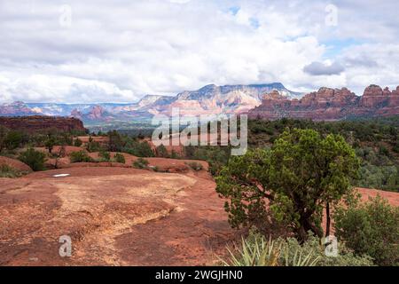 Vue depuis le sentier tout-terrain Broken Arrow à Sedona< Arizona Banque D'Images