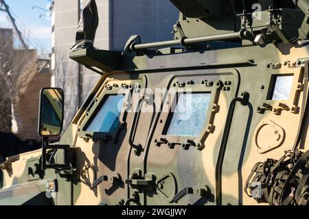 Le côté blindé du véhicule de combat blindé moderne Gidran 4x4 MRAP camouflé Banque D'Images