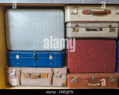 valises vintage empilées les unes sur les autres Banque D'Images