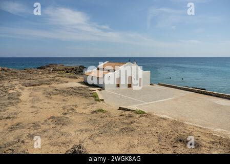 Église Saint-Nicolas à Ano Vasilikos à Zakynthos. St Nicholas Beach. Photo de Grèce, Zakynthos, église d'Agios Nikolaos en été. Banque D'Images