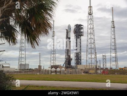 Cap Canaveral, États-Unis. 05th Feb, 2024. SpaceX et la NASA prêtes à lancer le satellite PACE plancton aérosol Cloud Ocean Ecosystem à 1h33 mardi 5 février 2024. Décollage de SLC-40 Cape Canaveral Florida Brevard County USA (photo de Scott Schilke/Sipa USA) crédit : Sipa USA/Alamy Live News Banque D'Images