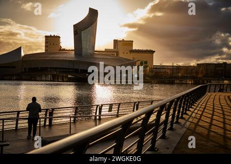 MediaCity zone de Salford Quays Imperial War Museum North à Trafford dans les quais régénérés Manchester Ship canal. Banque D'Images