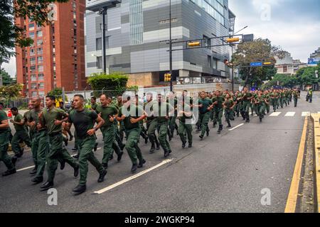 Célébration du 32e anniversaire du 4 février 1992, « Journée nationale de la dignité », date du coup d'État dirigé par Hugo Chavez Frias au Venezuela. Caracas, février Banque D'Images