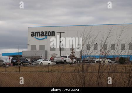 San Antonio, États-Unis. 05th Feb, 2024. Vue extérieure et signalisation à l'extérieur de l'usine DSX8 Amazon au 11602 Tech COM Drive à San Antonio, Texas, États-Unis, le 5 février 2024. Amazon a été fondée en 1994 et est maintenant le deuxième plus grand employeur privé en Amérique. (Photo de Carlos Kosienski/Sipa USA) crédit : Sipa USA/Alamy Live News Banque D'Images