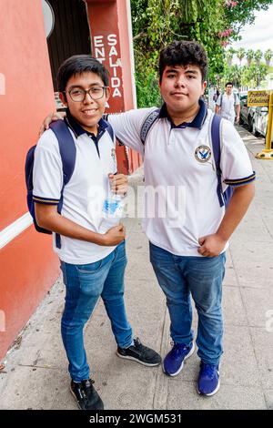 Merida Mexico,Barrio de Santiago Centro,Calle 59,adolescent adolescent adolescent,adolescent adolescents adolescents adolescents adolescents adolescents résidents adolescents garçons, stude Banque D'Images