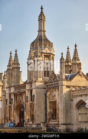 Gatehouse contenant la loge des porteurs sur Kings Parade. Université de Cambridge. Royaume-Uni Banque D'Images