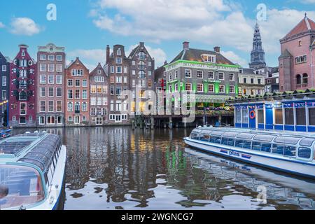Damrak à Amsterdaam Banque D'Images